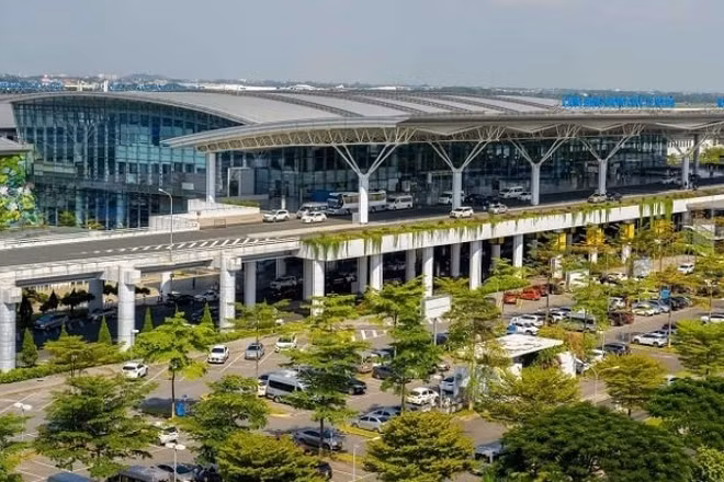 Theo nhiệm vụ quy hoạch, các đầu mối hạ tầng giao thông được gắn với dịch vụ cấp vùng của Cảng hàng không quốc tế Nội Bài.