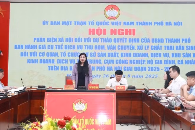 Có ý kiến cho rằng việc điều chỉnh giá thu gom, vận chuyển, xử lý chất thải rắn sinh hoạt nên áp dụng từ tháng 1/2026.