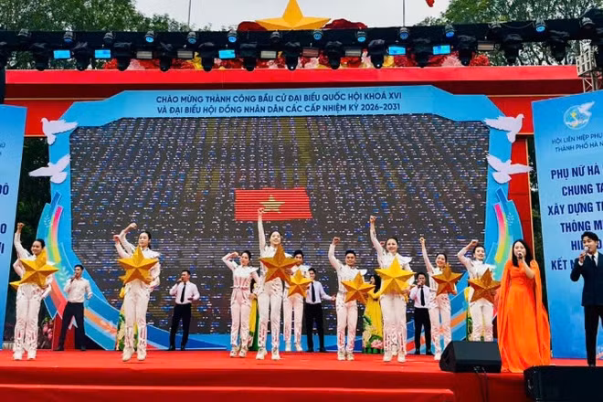Các tiết mục biểu diễn đặc sắc tại chương trình. 