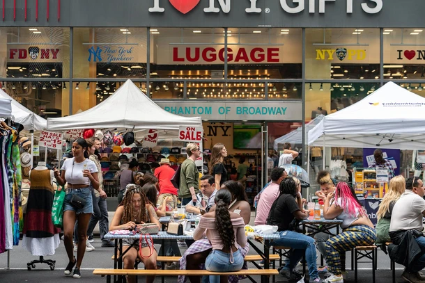 Kinh tế là mối quan tâm hàng đầu của cử tri Mỹ. (Ảnh REUTERS) 