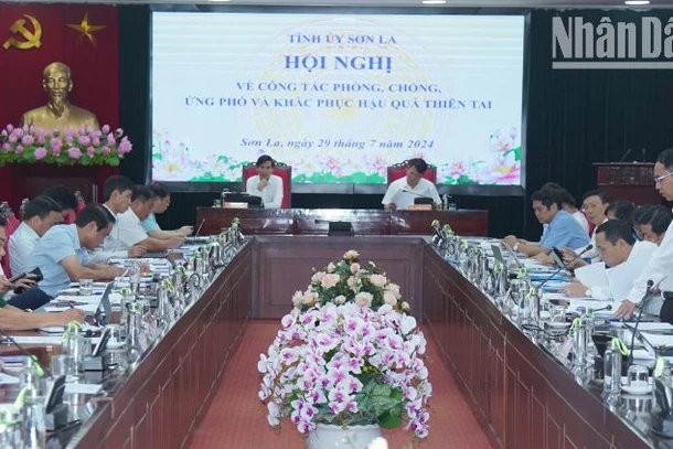 Tỉnh ủy Sơn La họp đánh giá tình hình mưa lũ và bàn giải pháp khắc phục hậu quả do mưa lũ gây ra tại các huyện, thành phố.