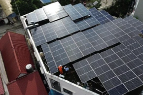 Hệ thống điện mặt trời áp mái được lắp đặt tại Lạng Sơn. (Ảnh: LÊ CHI)