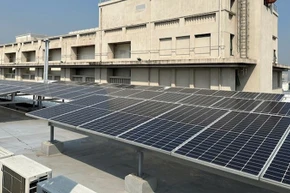 Điện mặt trời mái nhà giúp tiết kiệm chi phí điện năng. 