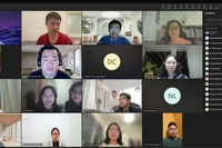 Các đại biểu tham gia đóng góp ý kiến bằng hình thức tọa đàm trực tuyến. (Ảnh: Đại sứ quán Việt Nam tại Đức)