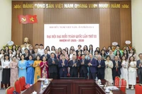 Ban Chấp hành Hội Hữu nghị Việt Nam-Australia khóa IV, nhiệm kỳ 2025-2030 ra mắt Đại hội. (Ảnh: KHÁNH LAN)