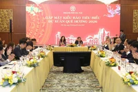 Toàn cảnh buổi gặp mặt đoàn kiều bào tiêu biểu về dự chương trình Xuân Quê hương 2026.