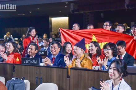 Thứ trưởng Thường trực Ngoại giao Nguyễn Minh Vũ và Thứ trưởng Văn hóa, Thể thao và Du lịch, TS.KTS. Hoàng Đạo Cương nhấn mạnh: để có được thành công này, từ nhiều năm nay, các cơ quan và địa phương đã triển khai nhiều dự án bảo tồn, tu bổ các công trình di tích; nghiên cứu, nhận diện giá trị để lập hồ sơ đề cử, ghi danh ở trong nước và quốc tế; góp phần bảo vệ giá trị nổi bật toàn cầu của khu di sản, tạo sinh kế bền vững, nâng cao đời sống văn hóa, tinh thần của cộng đồng, nhân dân các địa phương.