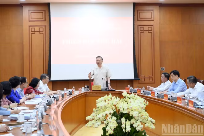 Tổng Bí thư, Chủ tịch nước Tô Lâm phát biểu chỉ đạo tại Phiên họp thứ 2 của Ban Chỉ đạo Trung ương về phát triển văn hóa Việt Nam, ngày 13/7/2026. (Ảnh: ĐĂNG KHOA)