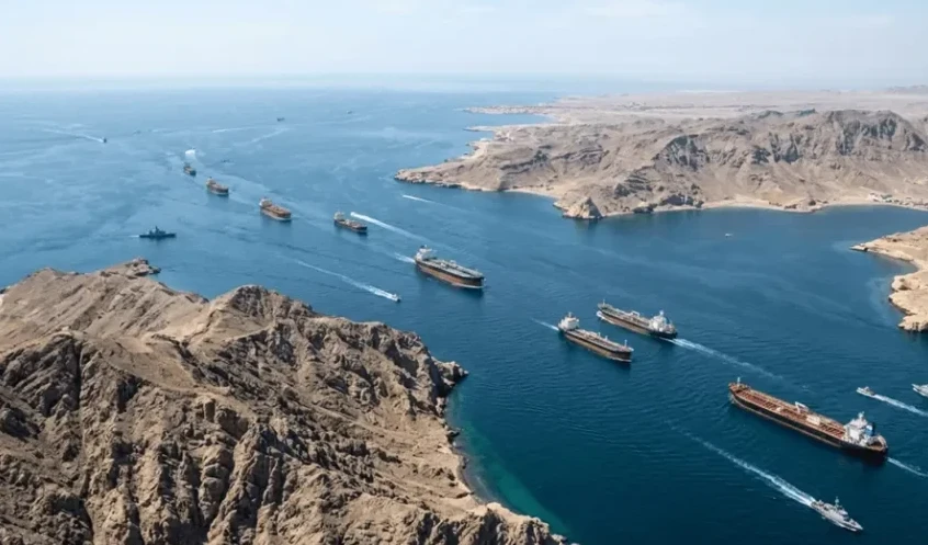 Hàng trăm tàu mắc kẹt tại eo biển Hormuz, giao thương toàn cầu bị đe dọa
