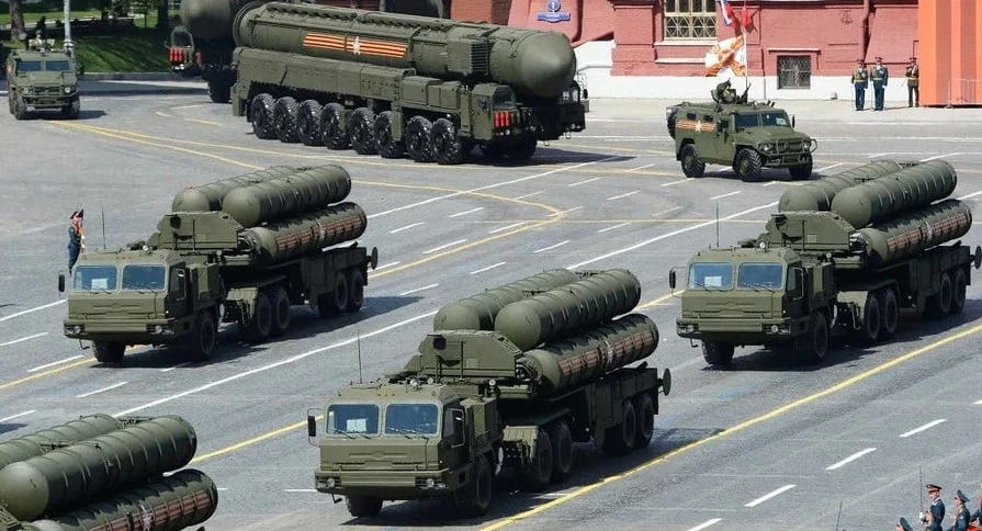 Ấn Độ chi hơn 1 tỷ USD mua 300 tên lửa phòng không S-400 từ Nga