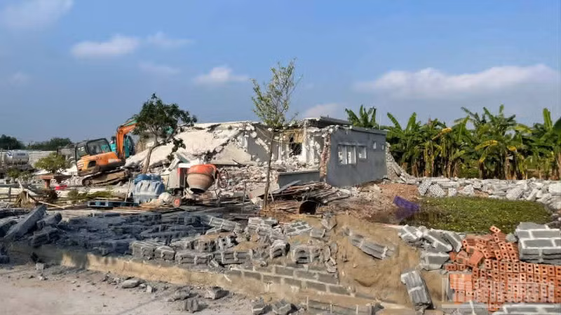 Một công trình vi phạm trên đất nông nghiệp tại phường Trần Lãm (tỉnh Hưng Yên) đã được cưỡng chế.