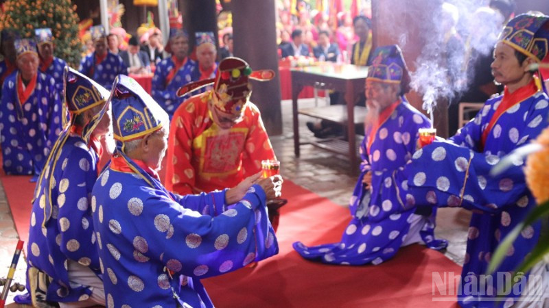 Lễ khai chỉ tại Lễ hội chùa Keo mùa xuân năm Bính Ngọ 2026.