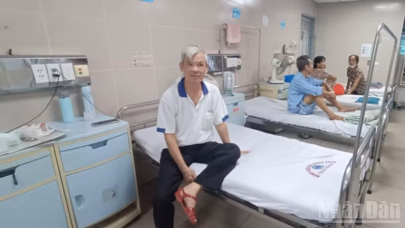 Sự cố hệ thống điều hòa tổng tại Bệnh viện đa khoa Thái Bình (tỉnh Hưng Yên) đang ảnh hưởng đến việc điều trị nội trú của bệnh nhân.