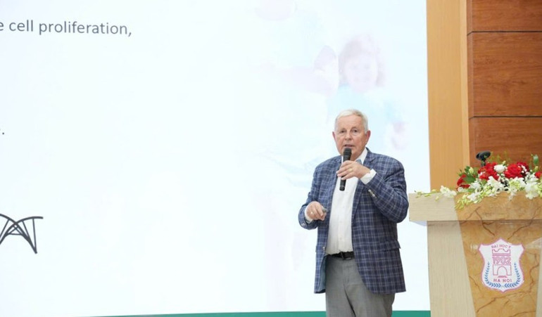 Dr. Hogne Vik, medicinsk och vetenskaplig rådgivare, Gnosis by Lesaffre, berättar om vitamin K2:s unika roll och ställning. 1702319925514108358.jpg