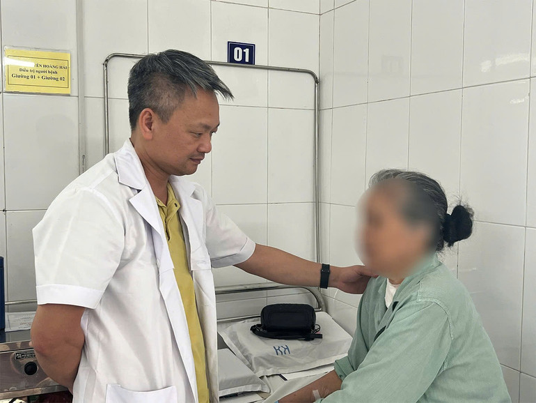 Sau mổ 3 ngày, bệnh nhân có thể tự thở và sinh hoạt bình thường. z6793269821056-1e8089bccc65a98eb8f384d816214f8f.jpg