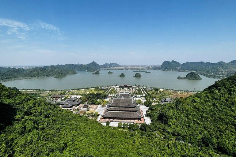 Ảnh: Booking.com. phu-ly-2.jpg