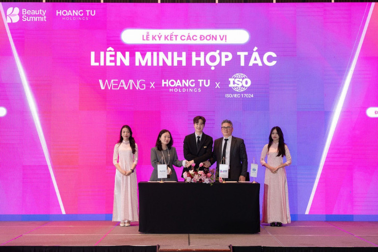 Lễ ký kết hợp tác giữa các đơn vị trong khuôn khổ Beauty Summit 2026. (Ảnh: BTC)