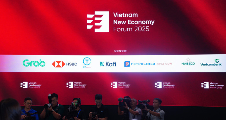 Diễn đàn Kinh tế mới 2025. dsc07033.jpg