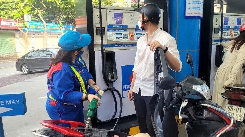 Giá xăng dầu đồng loạt giảm từ chiều nay 23/4