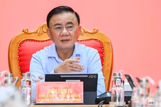 Thường trực Ban Bí thư Trần Cẩm Tú, Bí thư Đảng ủy các cơ quan Đảng Trung ương chủ trì hội nghị. (Ảnh: DUY LINH) 
