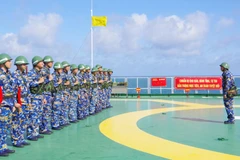 Cán bộ, chiến sĩ nhà giàn nêu cao tinh thần cảnh giác, sẵn sàng chiến đấu cao.