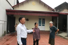 Hộ gia đình nghèo ở xã Việt Hưng, huyện Văn Lâm, tỉnh Hưng Yên được hỗ trợ xây nhà mới.