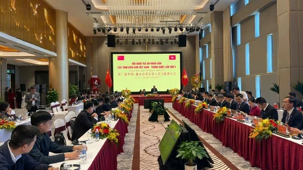 Quang cảnh Hội nghị Tòa án nhân dân các tỉnh biên giới Việt Nam-Trung Quốc lần thứ hai.