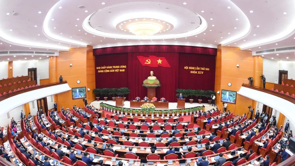 Khai mạc Hội nghị lần thứ 2 Ban Chấp hành Trung ương Đảng Cộng sản Việt Nam khóa XIV. (Ảnh ĐĂNG KHOA) 