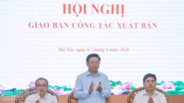 Đồng chí Trần Thanh Lâm, Ủy viên Trung ương Đảng, Phó Trưởng ban Tuyên giáo Trung ương chủ trì hội nghị.
