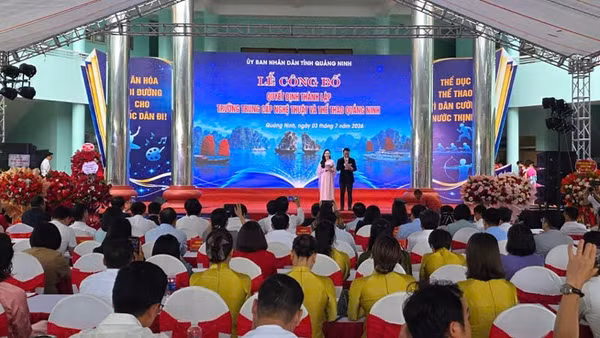 Quang cảnh buổi lễ.