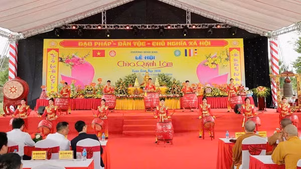 Màn trống khai hội chùa Quỳnh Lâm năm 2026.