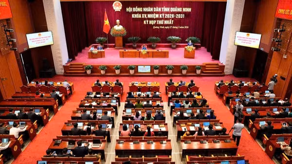 Quang cảnh kỳ họp.