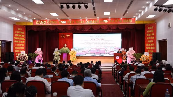 Quang cảnh buổi lễ.