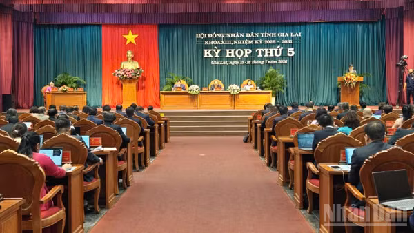 Toàn cảnh kỳ họp.