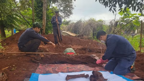 Phần mộ liệt sĩ được tìm thấy tại xã Ia Boòng.