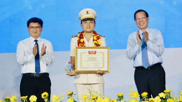 Trung úy Lê Tuấn Thành là đoàn viên trẻ tiêu biểu trong lực lượng công an Gia Lai.