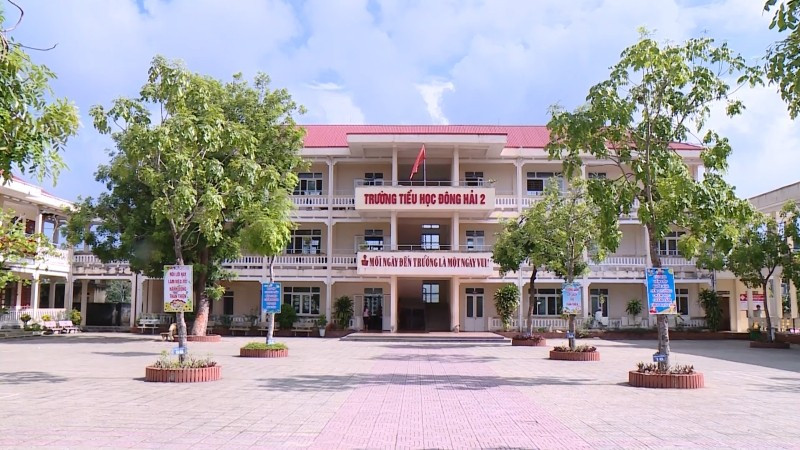 Thanh Hóa triển khai ký hợp đồng với hơn 3.800 giáo viên trước ngày 1/7.
