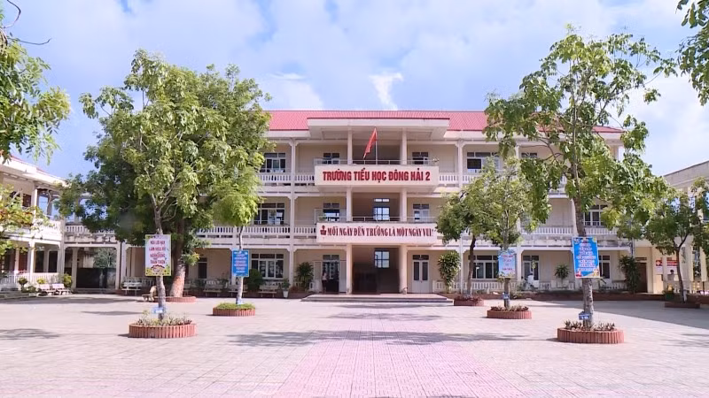 Thanh Hóa triển khai ký hợp đồng với hơn 3.800 giáo viên trước ngày 1/7.