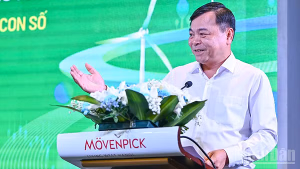 Thứ trưởng Bộ Nông nghiệp và Môi trường Nguyễn Hoàng Hiệp nhấn mạnh, cải cách thủ tục hành chính và cắt giảm điều kiện đầu tư, kinh doanh là yêu cầu quan trọng nhằm khơi thông nguồn lực, giảm chi phí xã hội, tạo môi trường đầu tư kinh doanh minh bạch, thuận lợi cho người dân và doanh nghiệp.