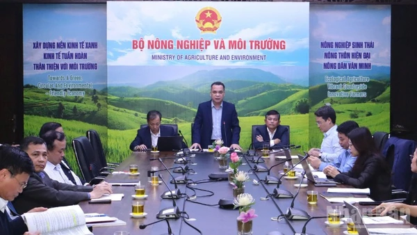 Hội nghị trực tuyến tuyên truyền, phổ biến các văn bản quy phạm pháp luật mới trong lĩnh vực trồng trọt và bảo vệ thực vật. (Ảnh: KIỀU TÂM)