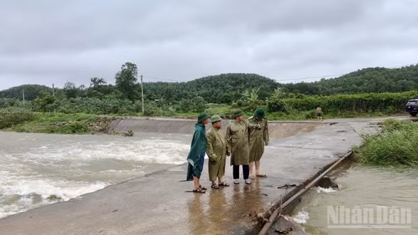 Bộ Nông nghiệp và Môi trường đề nghị các địa phương tăng cường kiểm tra, đánh giá an toàn đập, hồ chứa thủy lợi trước nguy cơ xảy ra mưa lũ cực đoan.