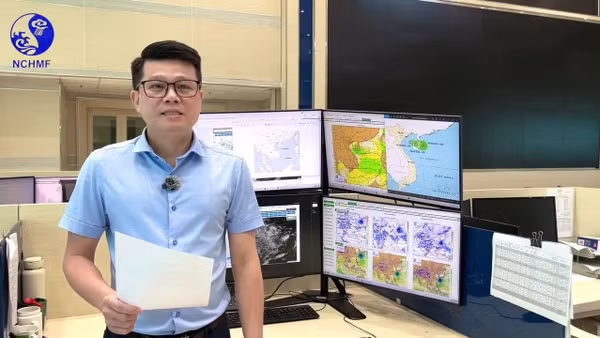 Ông Nguyễn Hữu Thành, Phó Trưởng phòng Dự báo thời tiết, Trung tâm Dự báo Khí tượng thủy văn quốc gia thông tin về diễn biến mới nhất của áp thấp nhiệt đới.