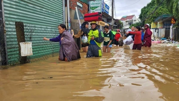 Tính đến 6 giờ ngày 22/11, các địa phương, mưa lớn kéo dài gây thiệt hại nặng nề, làm 68 người chết và mất tích.