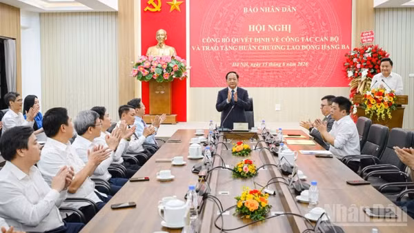 Quang cảnh hội nghị.