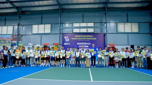 Hơn 300 tay vợt tham gia tranh tài ở Giải Pickleball Hội Nhà báo Việt Nam 2026.