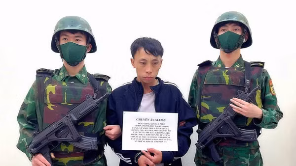 Đối tượng Giàng A PoLo bị bắt giữ về hành vi mua bán trái phép chất ma túy.