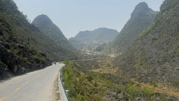 Tuyên Quang cấm nhiều loại phương tiện lưu thông trên Quốc lộ 4C dịp Lễ hội Hoa tam giác mạch.