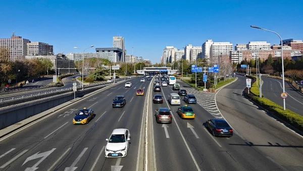 Theo Thị trưởng Ân Dũng việc cải thiện môi trường giúp thu hút ngành nghề công nghệ cao, giáo dục-khoa học, thay thế mô hình phát triển cũ phụ thuộc công nghiệp nặng và lao động phổ thông.