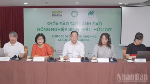 Khai giảng khóa tập huấn lãnh đạo nông nghiệp sinh thái và hữu cơ (AOLC) 2026.