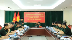 Trung tướng Trần Minh Đức, Chủ nhiệm Tổng cục Hậu cần-Kỹ thuật kiểm tra Viện Y học dự phòng Quân đội, Cục Quân y.